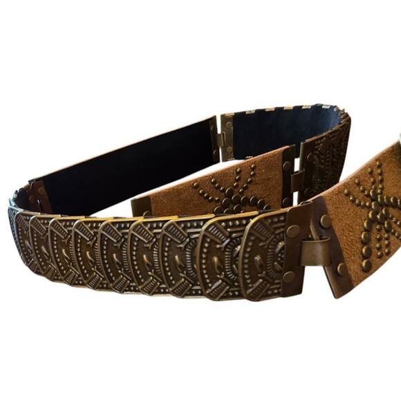 Brown Leather Belt‎ with Brass Accents - Picture 6 of 7